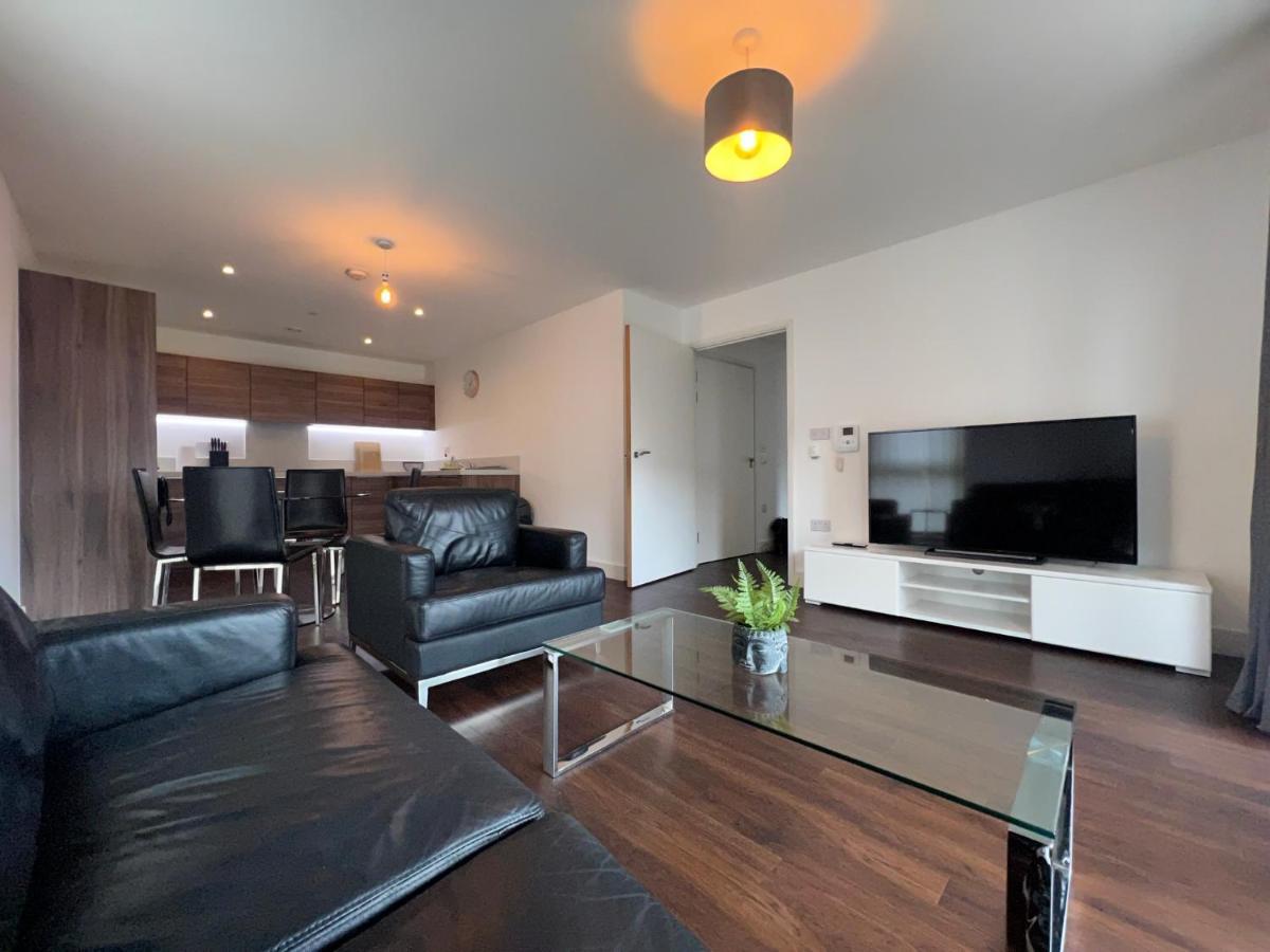 Modern 2Br 2Ba Apt Wparking Sleeps 6 Comfortably Londen Buitenkant foto