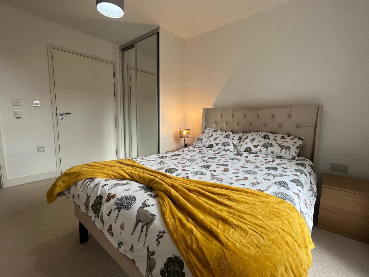 Modern 2Br 2Ba Apt Wparking Sleeps 6 Comfortably Londen Buitenkant foto